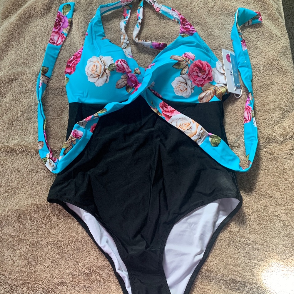 Women’a swim suit